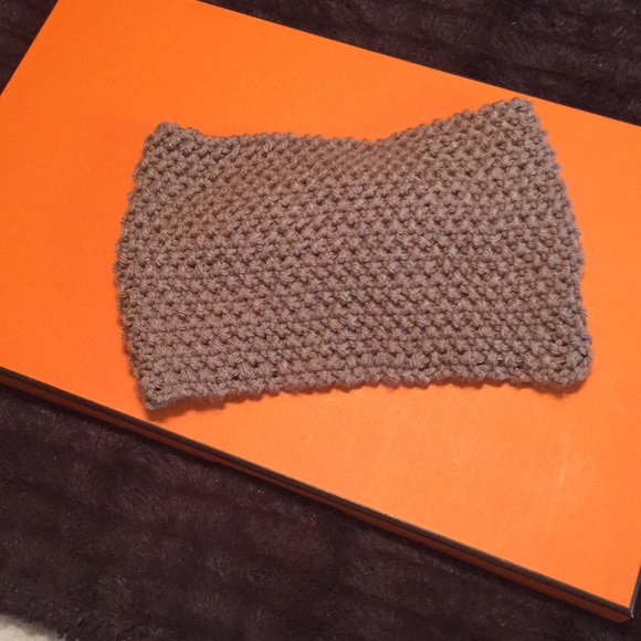 Hand made ear warmer - Picture 2 of 2